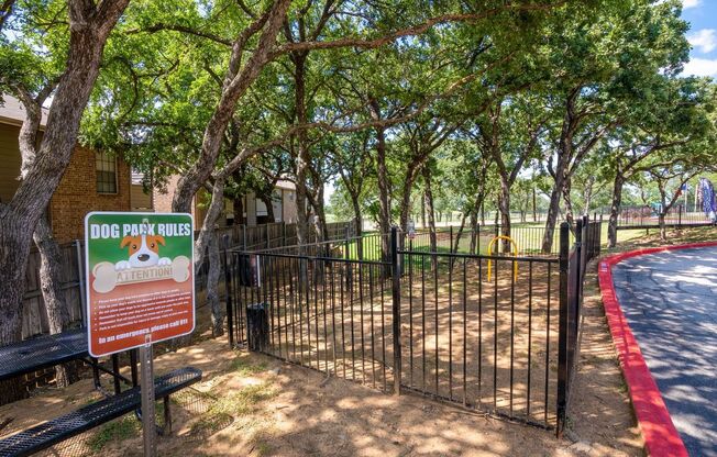 2 beds, 1 bath, 976 sqft, $1,700, Unit 211