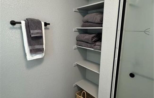 2 beds, 2 baths, $1,650, Unit #2103