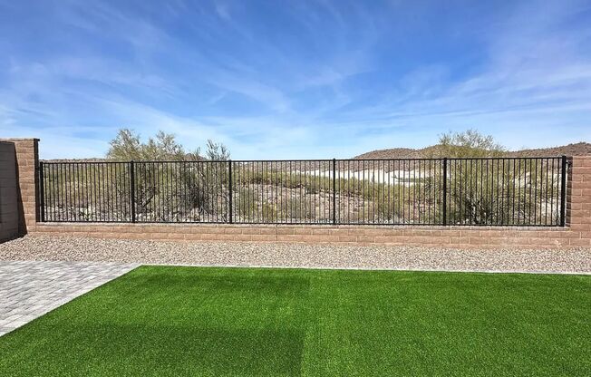 NEWER HOME IN NORTHPOINTE AT VISTANCIA