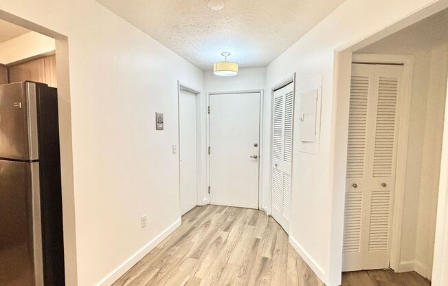 1 bed, 1 bath, 465 sqft, $1,325, Unit 111