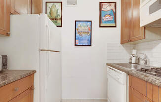 159 W 53 ST