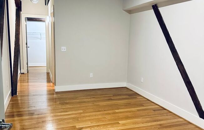 2 beds, 2.5 baths, 1,329 sqft, $1,400, Unit 218