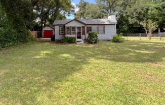 3 Bed 2 Bath Home w/ Hardwood Floors and Large Backyard!