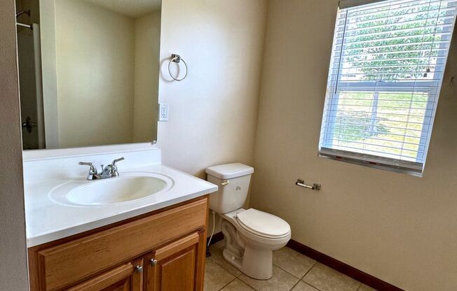 3 beds, 2.5 baths, 1,960 sqft, $1,950, Unit 317SMA3