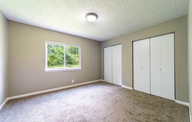 2 beds, 1 bath, 812 sqft, $925, Unit L-6