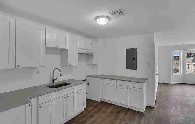 63 ALDINE ST