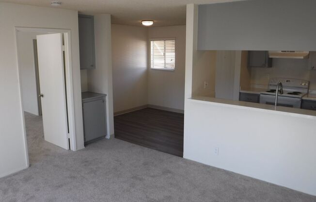 1 bed, 1 bath, $1,995, Unit 30