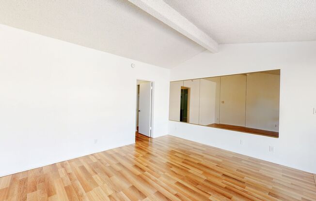 1 bed, 1 bath, $2,590