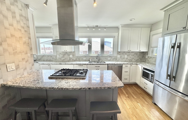 6 8 PUTNAM RD