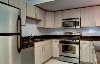 Fully Equipped Kitchen With Modern Appliances at Garfield Park, Arlington