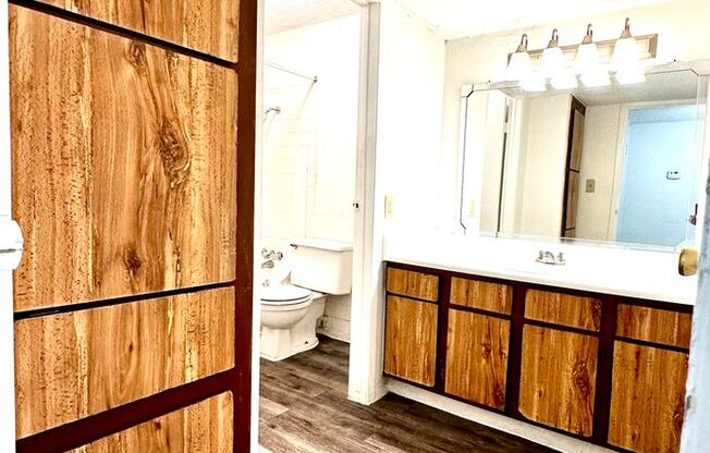 1 bed, 1 bath, 710 sqft, $870, Unit 238