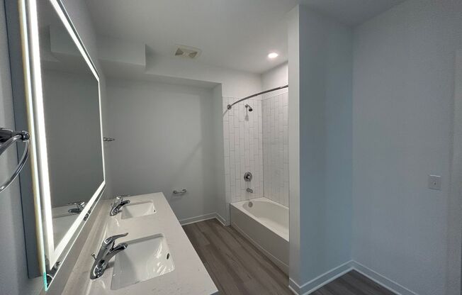 3 beds, 2 baths, 1,353 sqft, $3,665, Unit 402