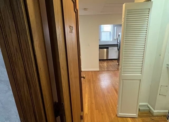 1423 COMMONWEALTH AVE