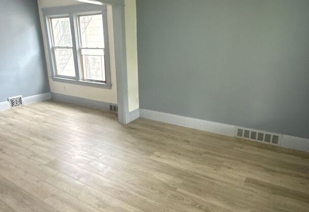 3354 East 132
