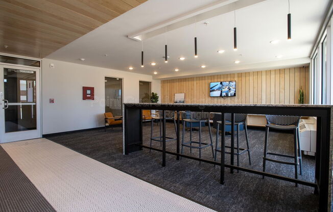 1 bed, 1 bath, 500 sqft, $825, Unit 305