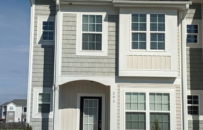 End Unit 3-Bedroom Townhome in Concord
