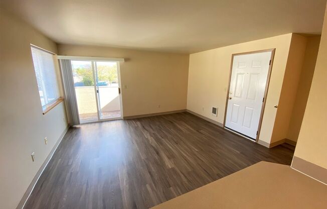 802 E Juniper Ave.
