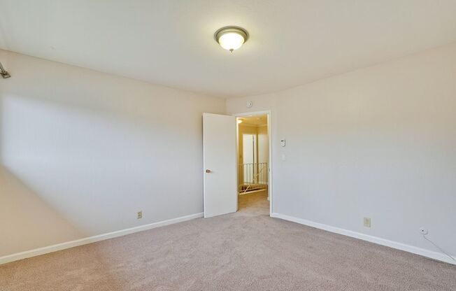 3 beds, 2.5 baths, $3,795, Unit Unit 1