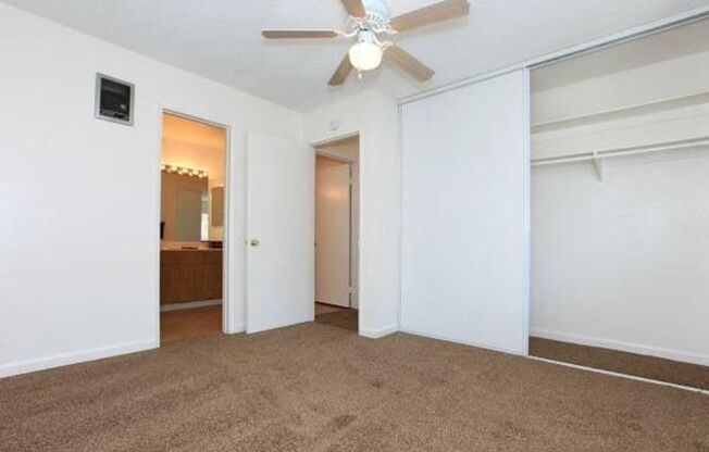 2 beds, 1 bath, $2,150, Unit 19