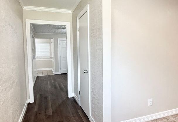 Spacious and Beautiful 3/2 home in Country Estates!