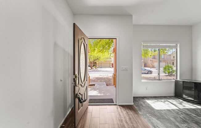 Charming 4-Bed, 2.5-Bath Home in Skyline Ranch – A Perfect Place to Call Home!