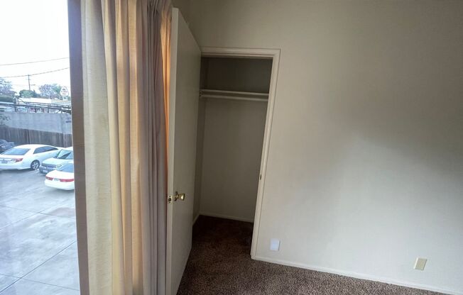 Studio, 1 bath, 450 sqft, $1,595, Unit Unit 5