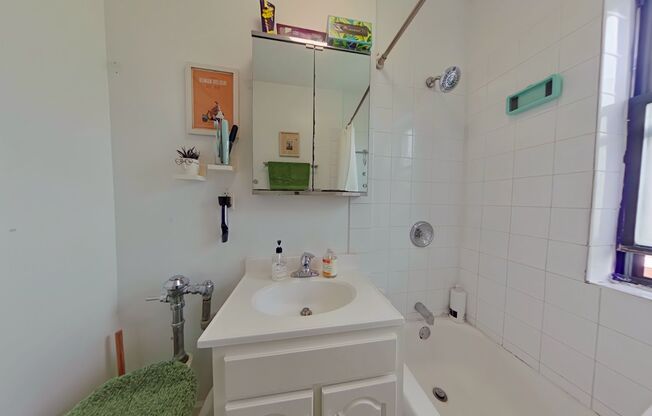 1 bed, 1 bath, 500 sqft, $2,400, Unit 705