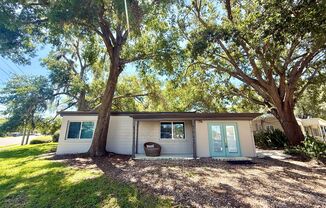 ADORABLE 2 BED WINTER PARK RENTAL HOME
