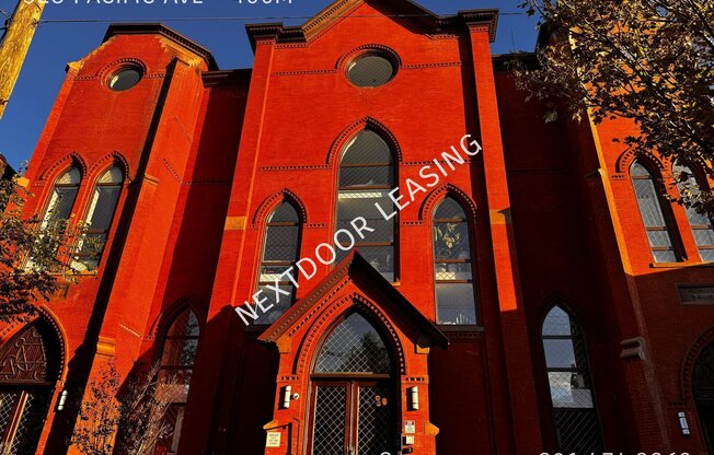 328 PACIFIC AVE
