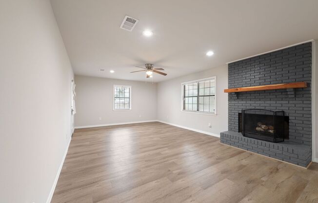 Gorgeous 4/2 Renovated Home in the Heart of Pace!!