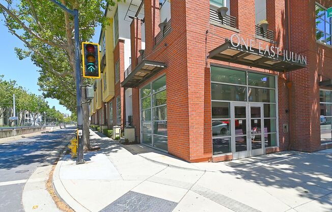 COMING SOON $2,650- CUTEST CONDO IN DOWNTOWN SAN JOSE