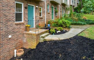 2 beds, 1.5 baths, $1,800