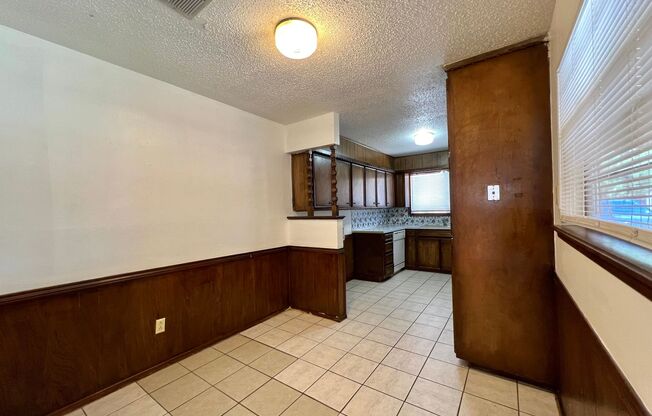 2 beds, 2 baths, 1,000 sqft, $900, Unit B