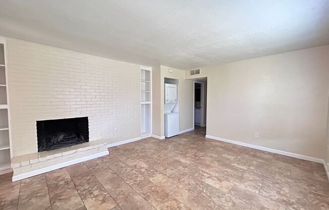 2 beds, 1 bath, 847 sqft, $1,495, Unit 5640 Odea Drive #2