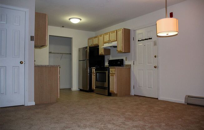 2 beds, 1 bath, 927 sqft, $1,800, Unit 425