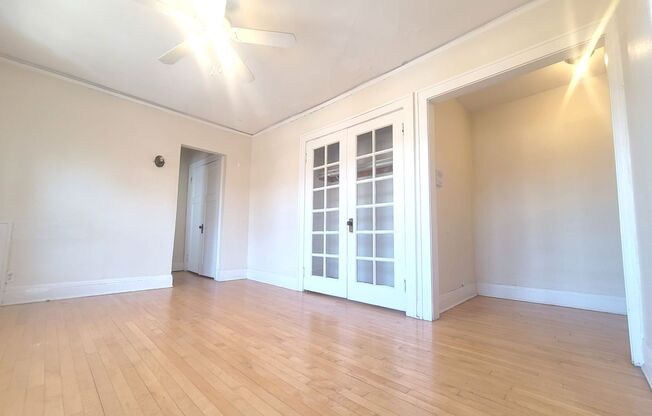 Studio, 1 bath, $895, Unit 39