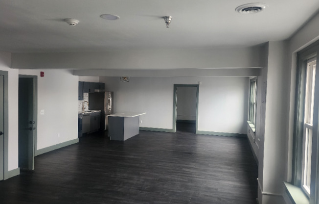1414 GRANT BLVD