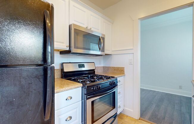 One Bedroom Available for Long Term Rent at the Tropicana Apartments in Coronado!
