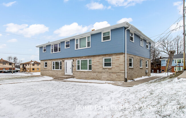 147 S GRAND AVE