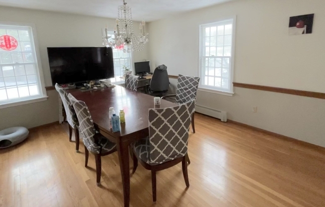 5 FREEMAN CIR