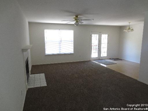 3 Bedroom Townhouse near Medical Center!  *Gated Community*
