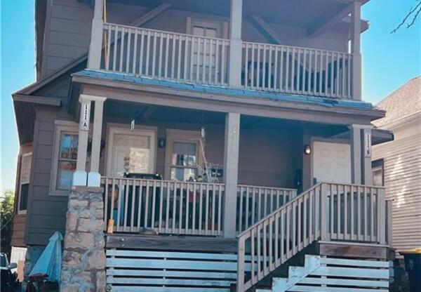 111 N DENVER AVE