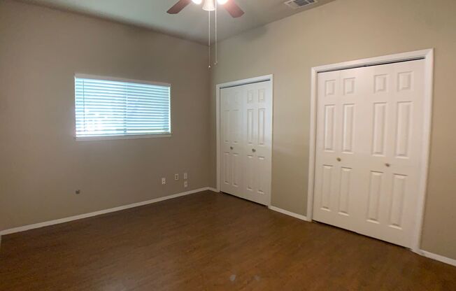 3 beds, 2 baths, $1,395