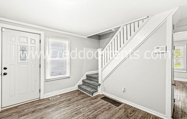 2 beds, 1 bath, $1,120