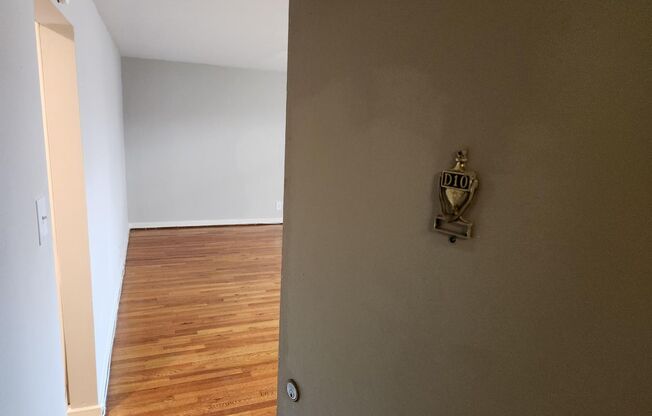 1 bed, 1 bath, 663 sqft, $1,855, Unit D-10