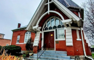 2322 W. Chestnut
