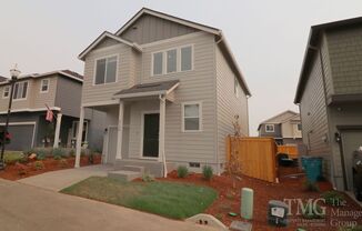 3BD Home in Ridgefield in a Great Location!  Don't Miss Out!