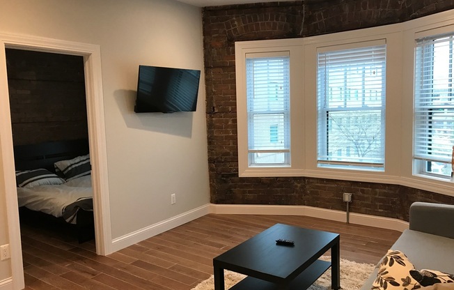 1 bed, 1 bath, 600 sqft, $1,395, Unit 1-8
