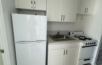 1 bed, 1 bath at the Kalakauan In Waikiki