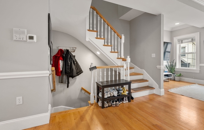 8 PACIFIC ST